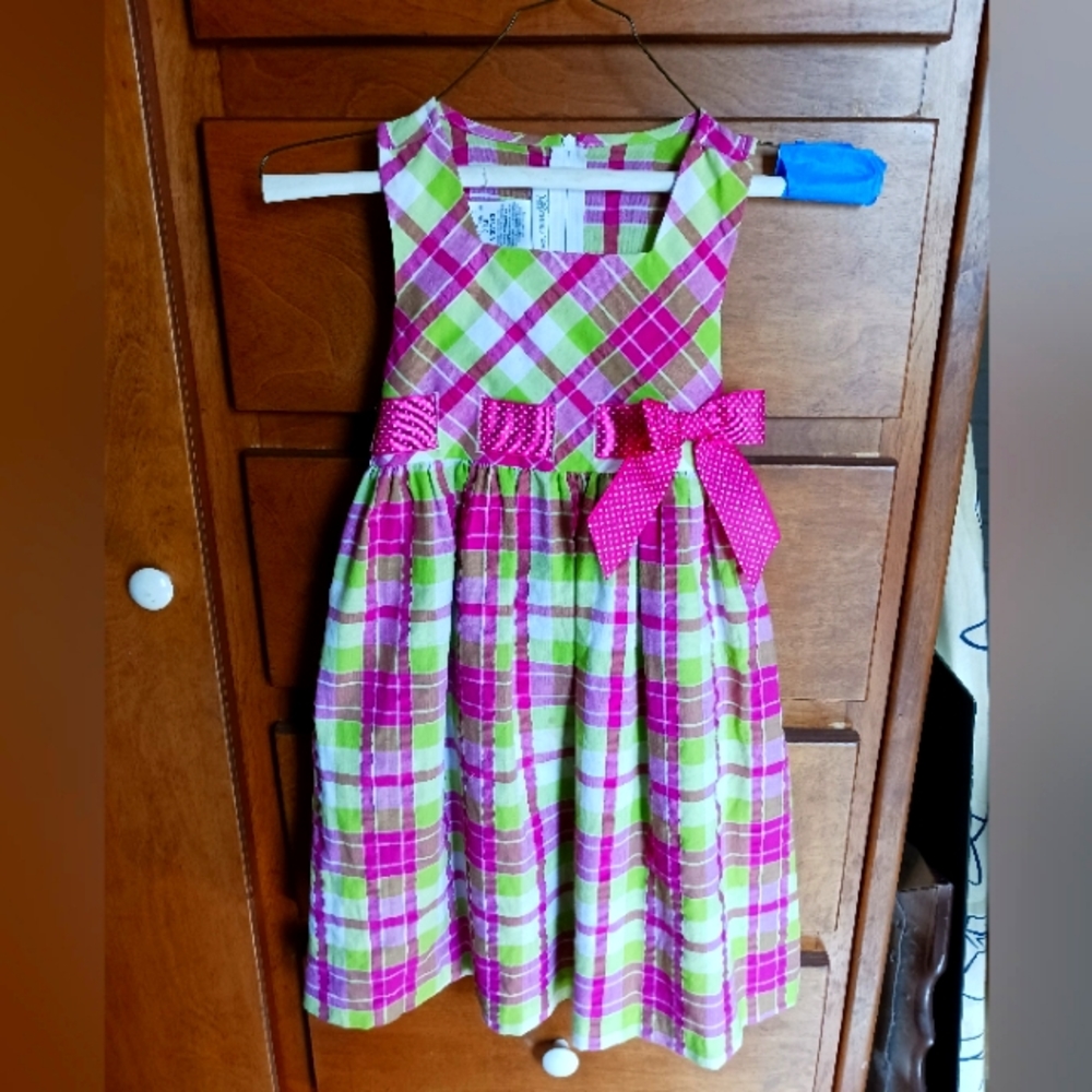 Girls size 6 dress